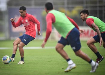 É tudo ou nada para o Bragantino hoje, diante do Atlético Goianiense