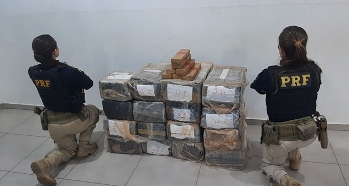 PRF prende dois em flagrante por tráfico na Fernão Dias