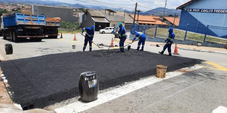 Faixa elevada no Jd. São Miguel
