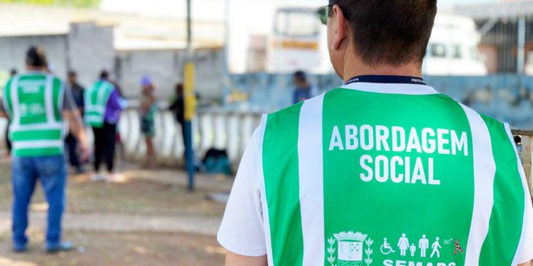 Prefeitura deve implantar Política Municipal para Pessoas em Situação de Rua