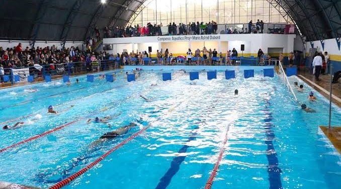 Abertas inscrições para sorteio das aulas de natação para o próximo semestre