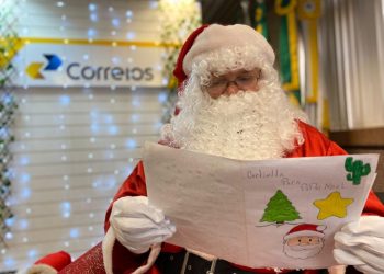 Cartas do Papai Noel dos Correios estão disponíveis para adoção