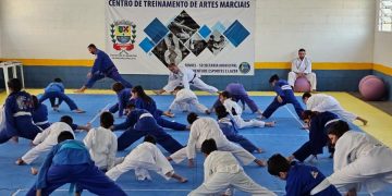 Troca de faixas e campeonato interno de Judô acontece hoje