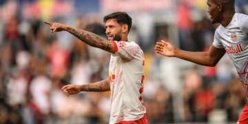 Bragantino goleia o Criciúma e se garante no Brasileirão do ano que vem