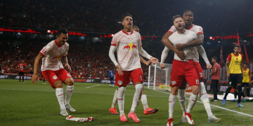 Bragantino vence e só depende de uma vitória em casa para não cair no Brasileirão