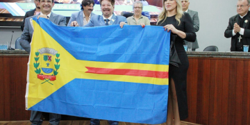 APÓS POSSE NA CÂMARA: Prefeito Edmir Chedid edita 20 decretos para reformular a administração