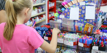 7% MAIS CARO: Saiba como economizar na compra do material escolar