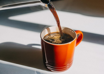 Café: Dependência ou Hábito? Especialista em Neurociências Explica os Efeitos da Cafeína