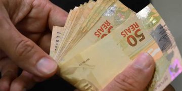 Salário mínimo passa para R$ 1.518 a partir desta semana