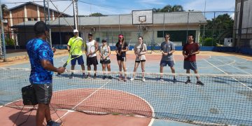 Escola Municipal de Tênis está com inscrições abertas