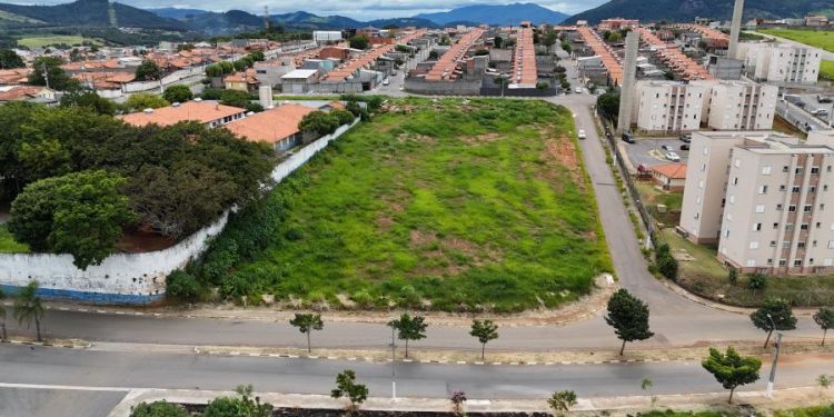 Vereadores aprovam doação de terreno para construção de 120 casas populares
