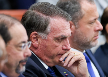 STF decide hoje se Bolsonaro e ex-ministros se tornarão réus
