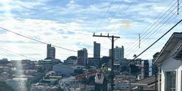 Fornecimentos de luz e água são alvos de reclamação de moradores da região do Jardim América