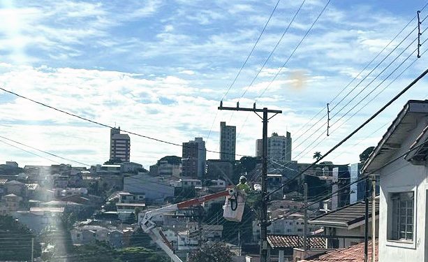 Fornecimentos de luz e água são alvos de reclamação de moradores da região do Jardim América