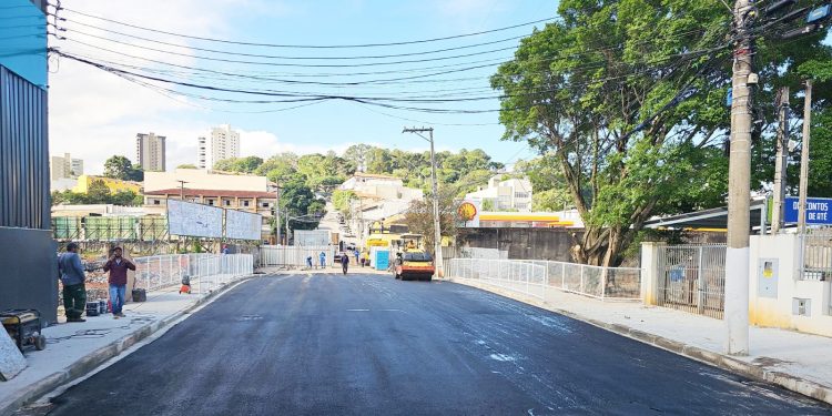 Obras de alargamento da Ponte da Rua Felipe Siqueira terminam