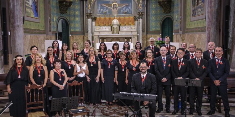 Coral Bragança apresenta concerto “Requiem”
