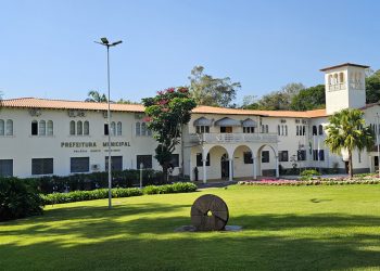 Prefeito veta lei que revoga atualização da Planta Genérica de Valores