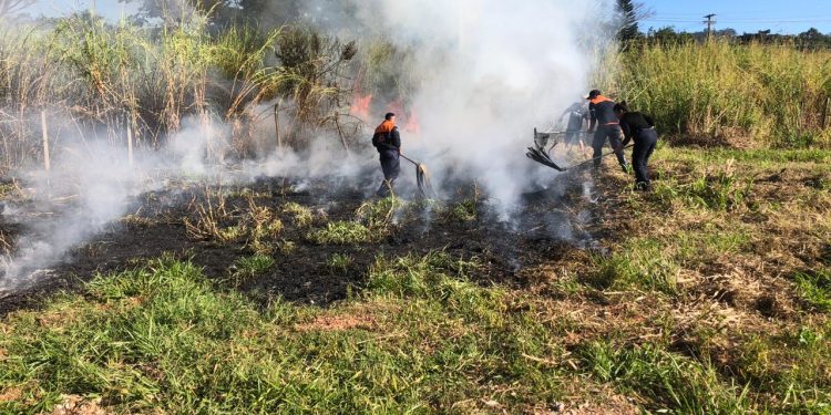 Com umidade crítica, Estado e município reforçam alerta contra incêndios