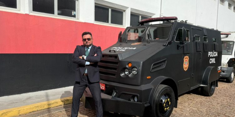 Polícia Civil inaugura Centro de Inteligência e recebe veículo blindado em Bragança Paulista