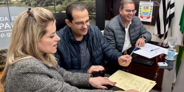 Sancionada lei que obriga uso de chips em caçambas de lixo de obras