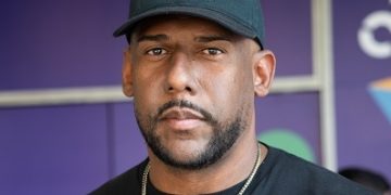 Ex-goleiro Aranha faz palestra para jovens atletas