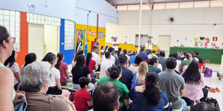 EDUCAÇÃO: Prefeito decreta fim das salas multisseriadas