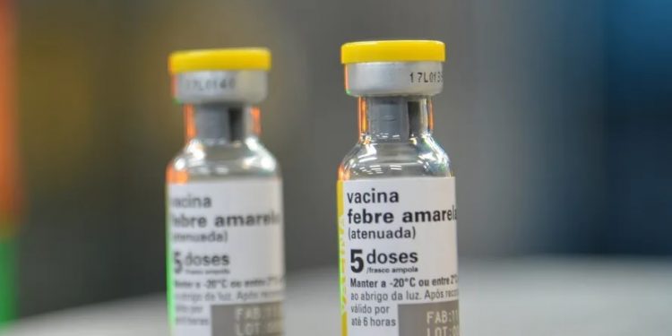 Secretaria de Saúde realiza imunização contra Febre Amarela