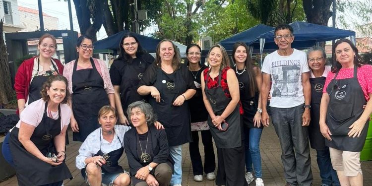 Hoje tem feira ‘Arte na Garagem’ na Praça do Rosário