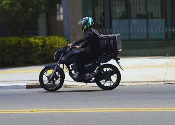 Mototaxistas e motofretistas começam a ser regularizados   