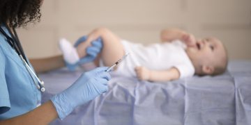 Vacinação contra poliomielite despenca quase 60%