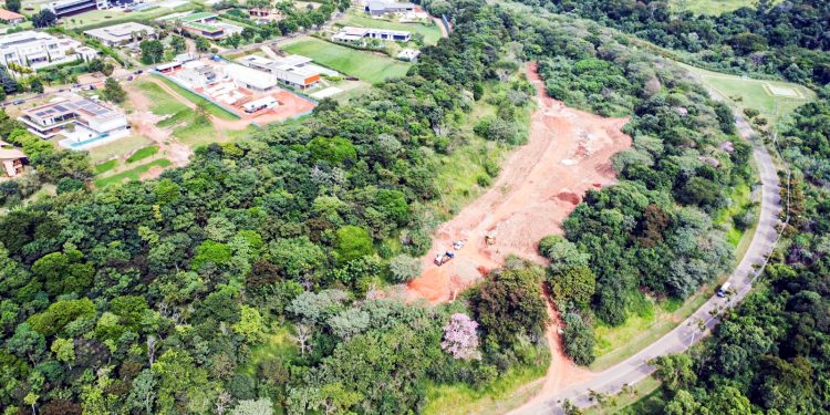 Quintas da Baroneza: Prefeitura firma TAC de R$ 10 milhões com condomínio por infrações ambientais