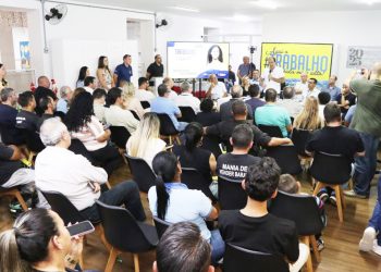 Governo Social reúne comerciantes e apresenta projetos para o Centro  