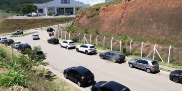 Zona Azul começa a operar no entorno do shopping