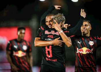 PAULISTÃO : Bragantino assume liderança após goleada sobre o Corinthians