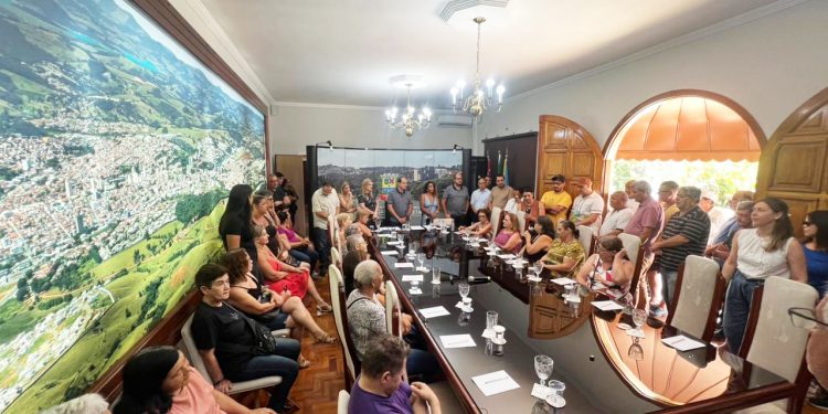 ATENÇÃO PRIMÁRIA À SAÚDE: Convênio com a Santa Casa de Itatiba é FORMALIZADO