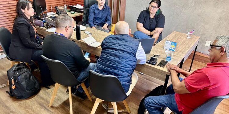 Prefeitura e Sebrae discutem plano para impulsionar turismo